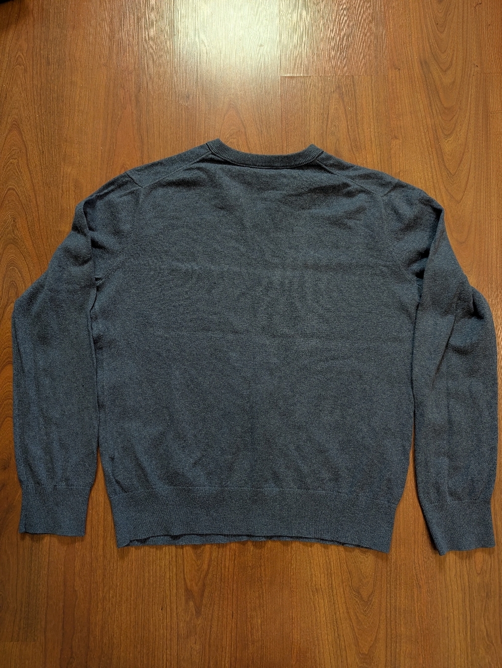 J.Crew Everyday Cotton/Cashmere V-Neck Sweater Blue/Grey Mens Large (Small Flaw) - Picture 8 of 11